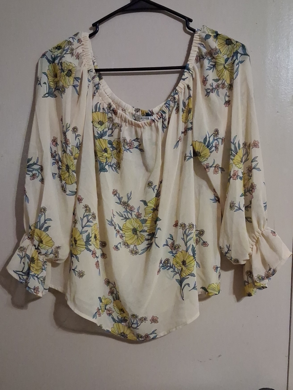 Forever 21 Cream Floral Peasant Blouse